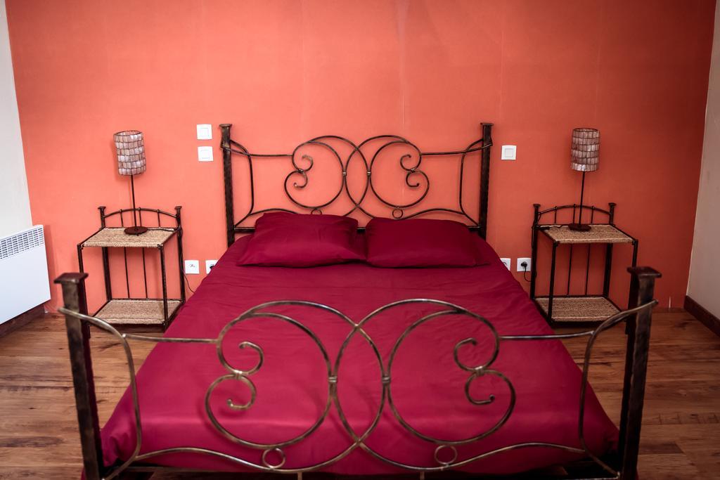 Domaine D'Alcapies Bed and Breakfast Saint-Jean-dʼAlcapiès Buitenkant foto